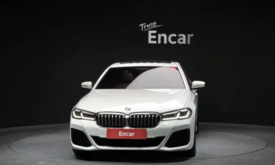 BMW 5-Series 2022, 64663 км, за 24380.57 USD