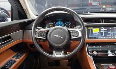 Jaguar XF 2019, 71738 км, за 11655.92 USD - фото 13
