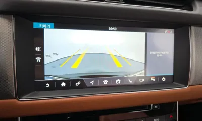 Jaguar XF 2019, 71738 км, за 11655.92 USD - фото 14