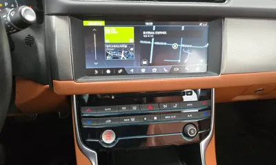 Jaguar XF 2019, 71738 км, за 11655.92 USD - фото 15