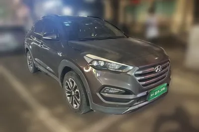 Hyundai Tucson 2015, 94300 км, за 5519 USD