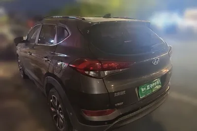 Hyundai Tucson 2015, 94300 км, за 5519 USD