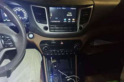 Hyundai Tucson 2015, 94300 км, за 5519 USD - фото 13