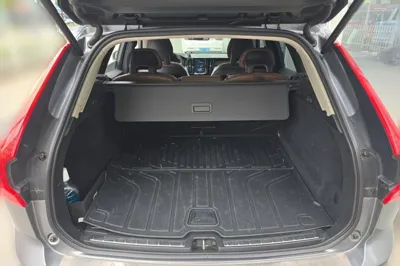 Volvo XC60 2018, 55900 км, за 18444 USD - фото 16