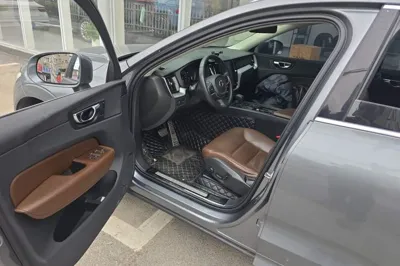 Volvo XC60 2018, 55900 км, за 18444 USD - фото 19
