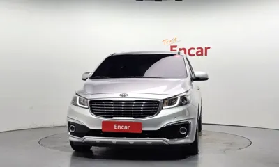 Kia Canival 2015, 117989 км, за 4923.2 USD
