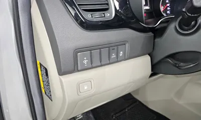 Kia Canival 2015, 117989 км, за 4923.2 USD - фото 29