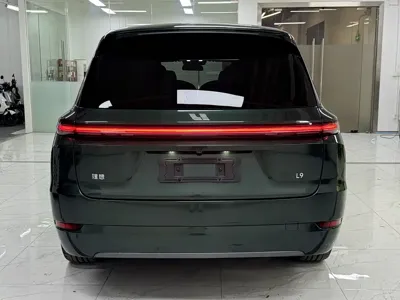 Li Auto Li L9 2022, 87000 км, за 33371.92 USD