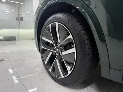 Li Auto Li L9 2022, 87000 км, за 33371.92 USD - фото 6