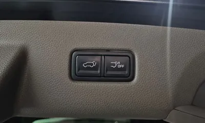 Kia Canival 2023, 37458 км, за 26749.38 USD - фото 31