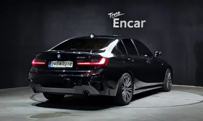 BMW 3-Series 2022, 43515 км, за 16872.97 USD