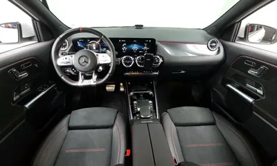 Mercedes-Benz GLA-Class 2023, 34793 км, за 27483.42 USD - фото 7