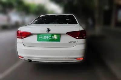 Volkswagen Lavida 2015, 132900 км, за 3731 USD