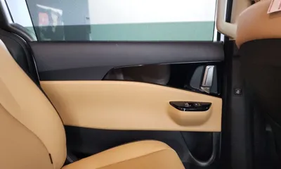 Kia Canival 2023, 53346 км, за 17001.44 USD - фото 25