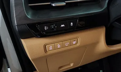 Kia Canival 2023, 53346 км, за 17001.44 USD - фото 27