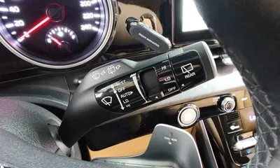 Kia Canival 2023, 53346 км, за 17001.44 USD - фото 28