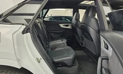 Audi Q8 2023, 30464 км, за 48772.53 USD - фото 12