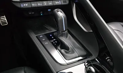 Hyundai Avante 2022, 53706 км, за 16214.1 USD - фото 9