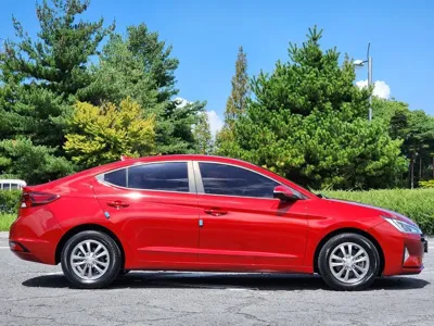 Hyundai Avante 2019, 55800 км, за 7748.34 USD - фото 8
