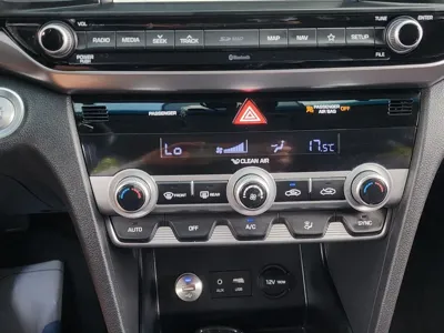 Hyundai Avante 2019, 55800 км, за 7748.34 USD - фото 18
