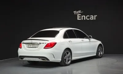 Mercedes-Benz C-Class 2017, 129184 км, за 9264.89 USD