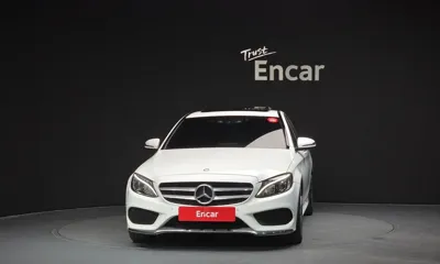 Mercedes-Benz C-Class 2017, 129184 км, за 9264.89 USD