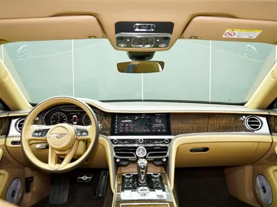 Bentley Flying Spur 2022, 66000 км, за 283690.79 USD - фото 17