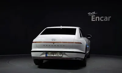Hyundai Grandeur 2023, 49997 км, за 19404.82 USD