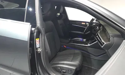 Audi A7 2020, 52743 км, за 29878.39 USD - фото 10