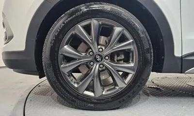 Hyundai Santafe 2018, 82661 км, за 11093.61 USD