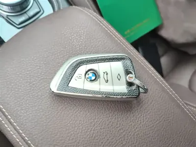 BMW 1 Series 2019, 64400 км, за 7186.13 USD - фото 9