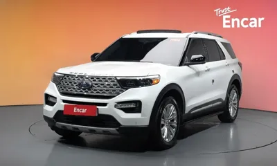 Ford Explorer · 2021 год