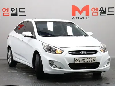 Hyundai Accent 2017, 92373 км, за 4485.47 USD