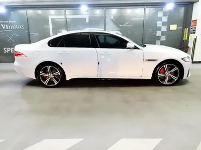 Jaguar XF 2016, 130517 км, за 7667.91 USD