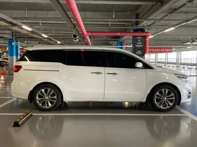Kia Canival 2017, 233500 км, за 6440.29 USD