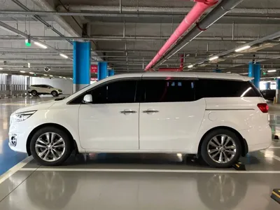 Kia Canival 2017, 233500 км, за 6440.29 USD