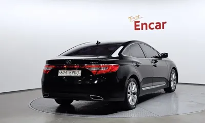 Hyundai Grandeur 2012, 142385 км, за 3875.46 USD