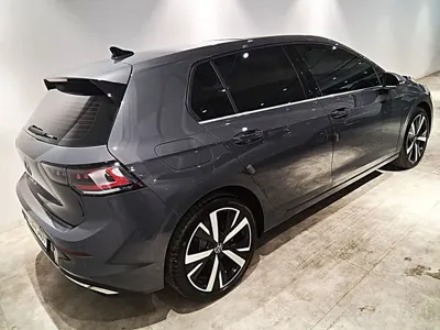 Volkswagen Golf 2025, 6645 км, за 23466.44 USD
