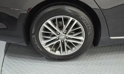 Hyundai Grandeur 2018, 111908 км, за 9188.27 USD