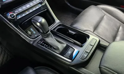 Hyundai Grandeur 2018, 111908 км, за 9188.27 USD - фото 9