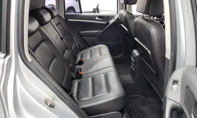 Volkswagen Tiguan 2015, 139901 км, за 5139.22 USD - фото 12