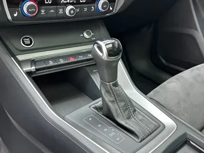 Audi Q3 2022, 44000 км, за 25272.25 USD - фото 8
