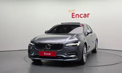 Volvo S90 2018, 130608 км, за 11159.25 USD