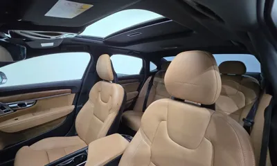 Volvo S90 2018, 130608 км, за 11074.92 USD - фото 12