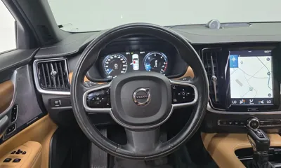 Volvo S90 2018, 130608 км, за 11074.92 USD - фото 14