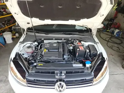Volkswagen Golf 2020, 31800 км, за 9916.15 USD - фото 20