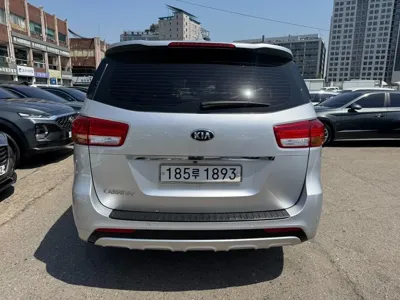 Kia Canival 2016, 155377 км, за 5382.7 USD