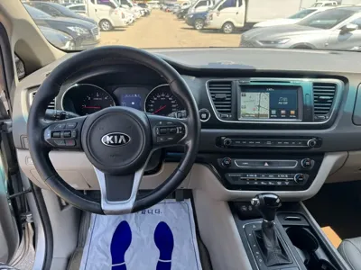 Kia Canival 2016, 155377 км, за 5382.7 USD - фото 11