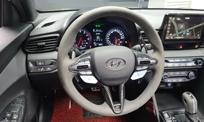 Hyundai Veloster 2023, 50557 км, за 14301.5 USD - фото 12