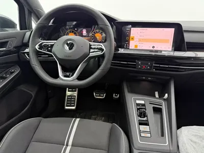 Volkswagen Golf 2024, 100 км, за 21715.53 USD - фото 9